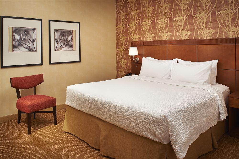 Courtyard Chicago Oakbrook Terrace Hotell Exteriör bild