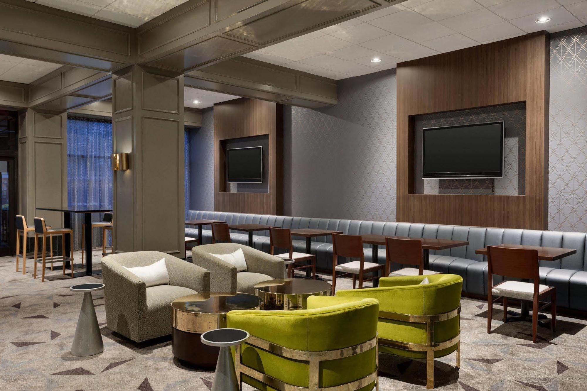 Courtyard Chicago Oakbrook Terrace Hotell Exteriör bild